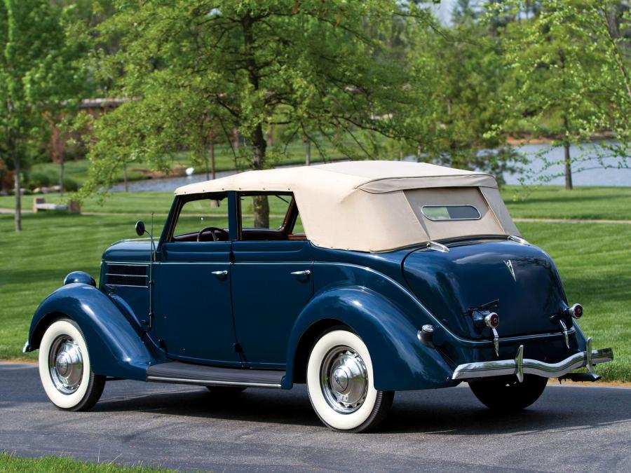  Ford V8 Deluxe Convertible Sedan 1936 года  (фото 5 из 18)